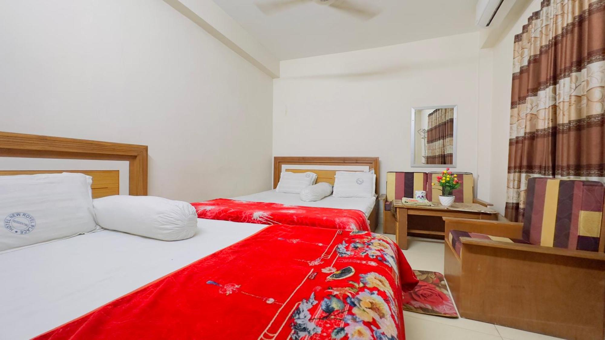 Hotel New Royal Palace Dhanmondi ダッカ エクステリア 写真