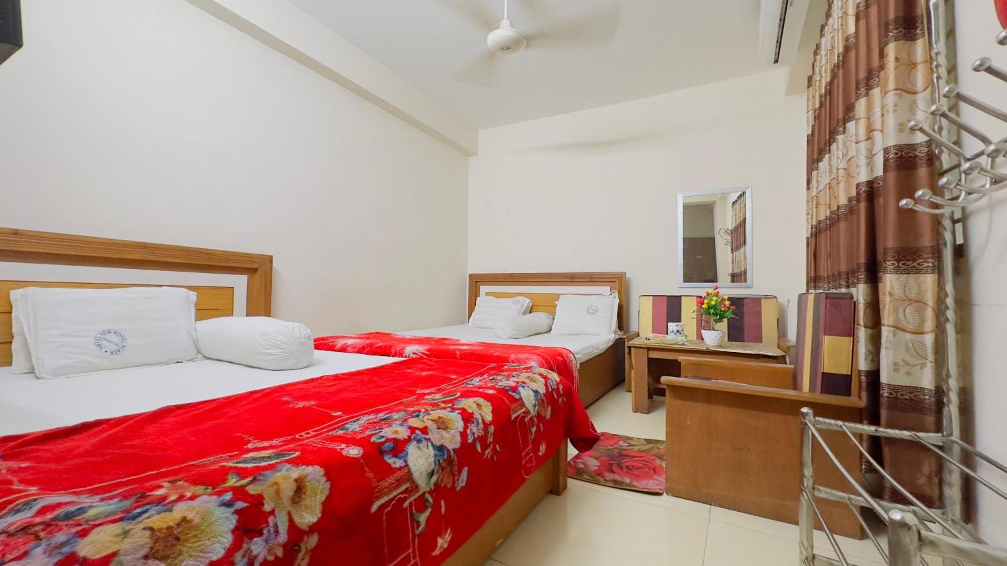 Hotel New Royal Palace Dhanmondi ダッカ エクステリア 写真